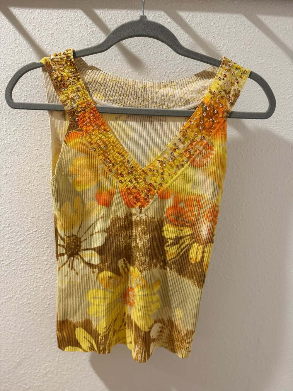 Vintage Y2K Floral Beaded V-Neck Tank Top Yellow Brown